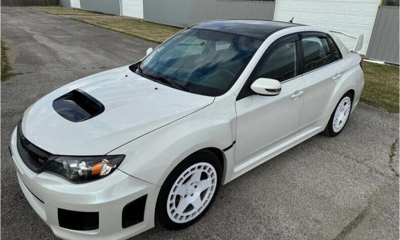 47109572-2011-subaru-impreza-std.jpg